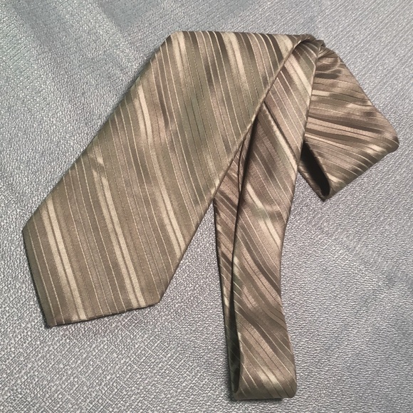 Perry Ellis Silk Neck Tie Champagne Ombré Diagonal Stripes Satiny Sheen - Picture 4 of 6